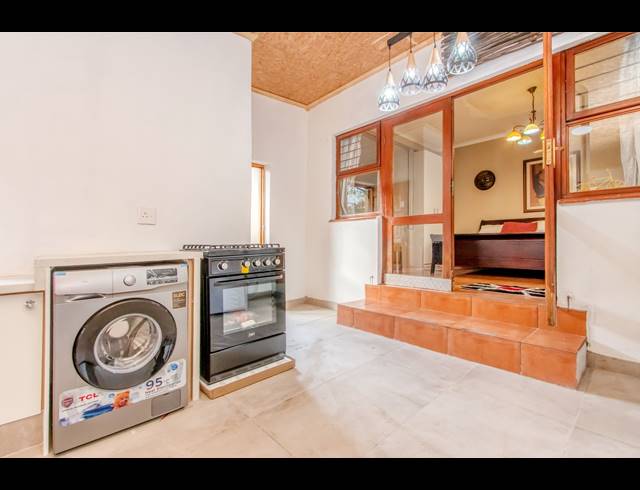 1 BEDROOM APARTMENT TO LET IN WOODMEAD
